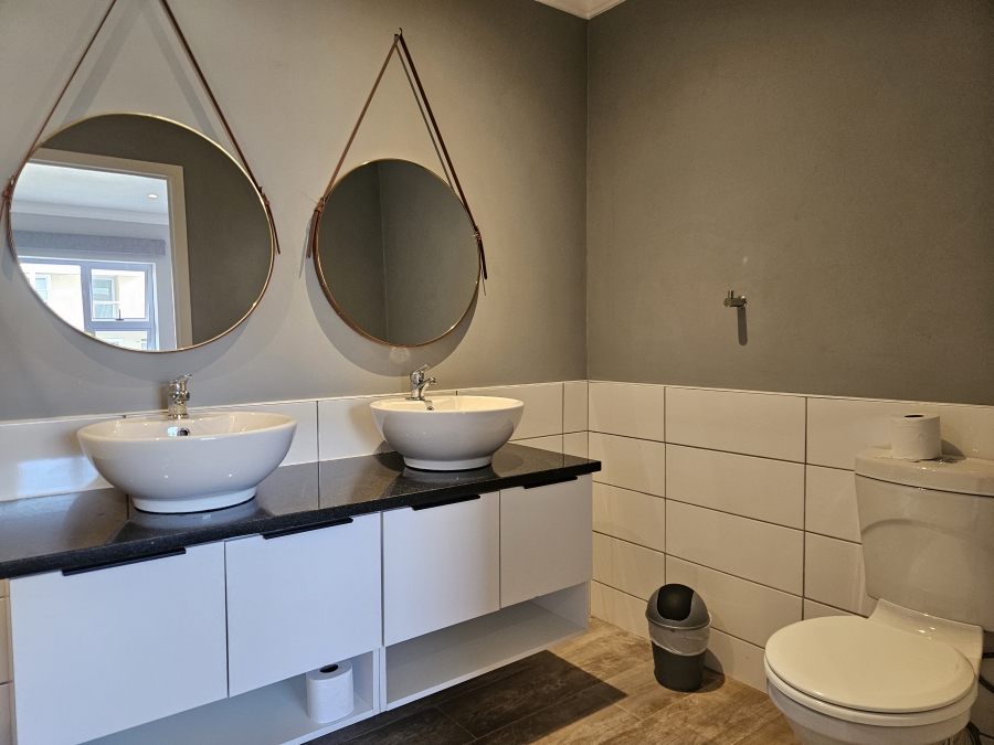 To Let 1 Bedroom Property for Rent in Port St Francis Eastern Cape
